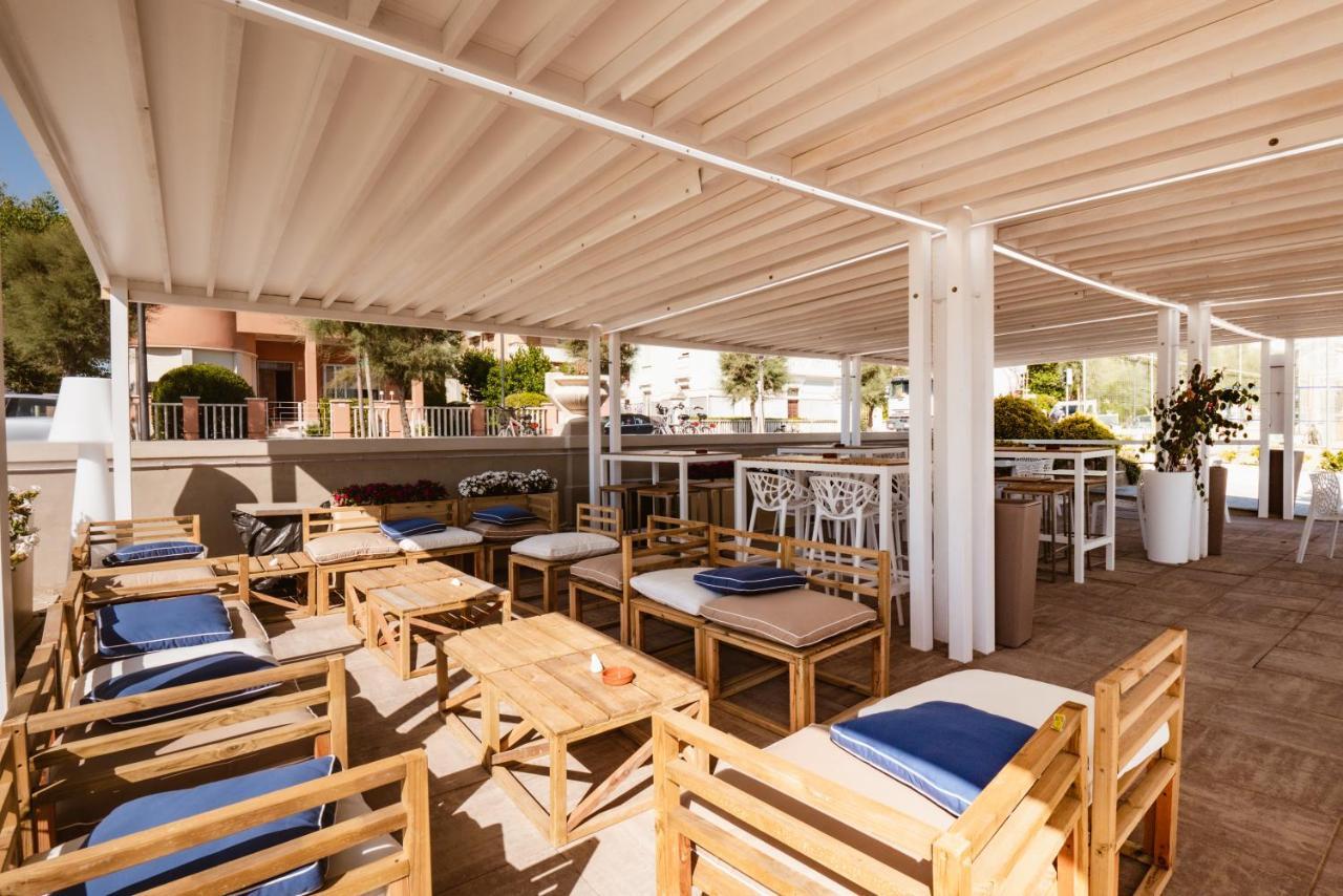 Hotel Villa Del Mare Senigallia Exteriör bild