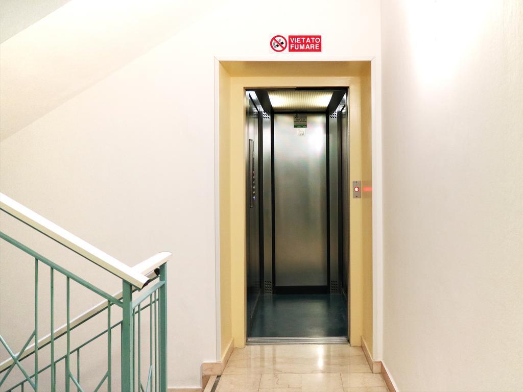 Hotel Villa Del Mare Senigallia Exteriör bild